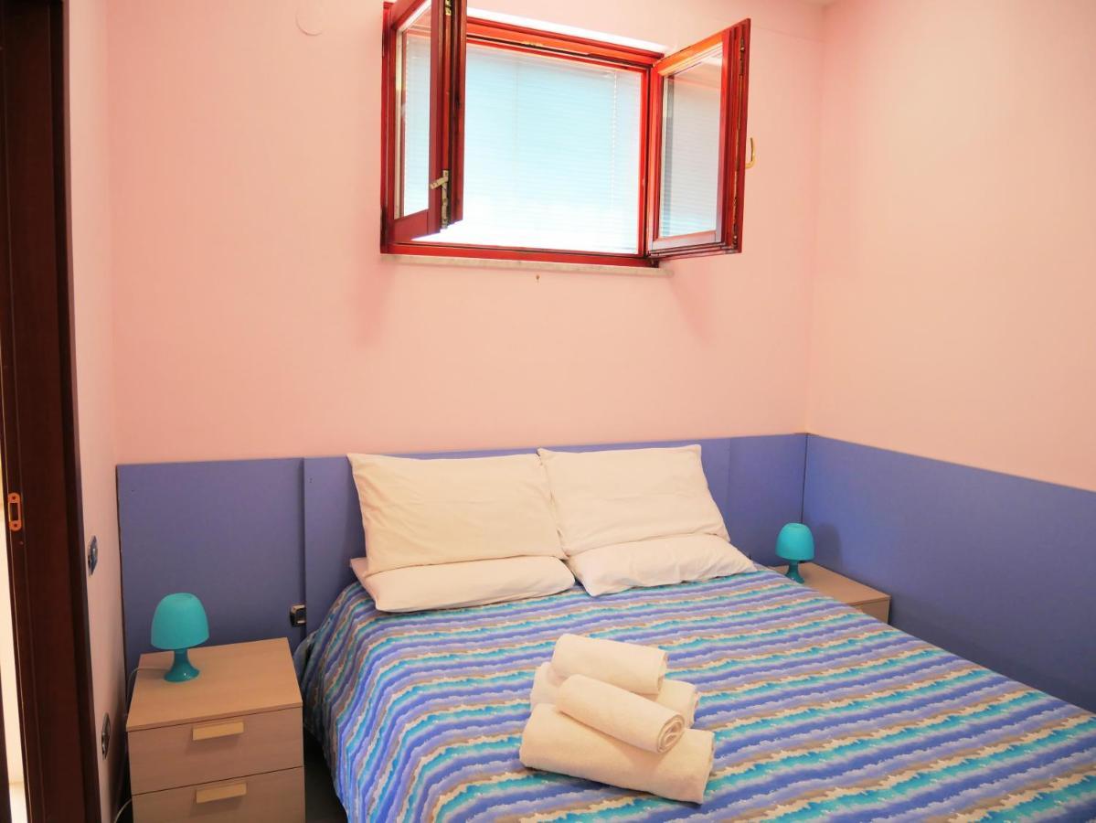 Olindo Apartment E Cristina Apartments Віко-Екуенсе Екстер'єр фото