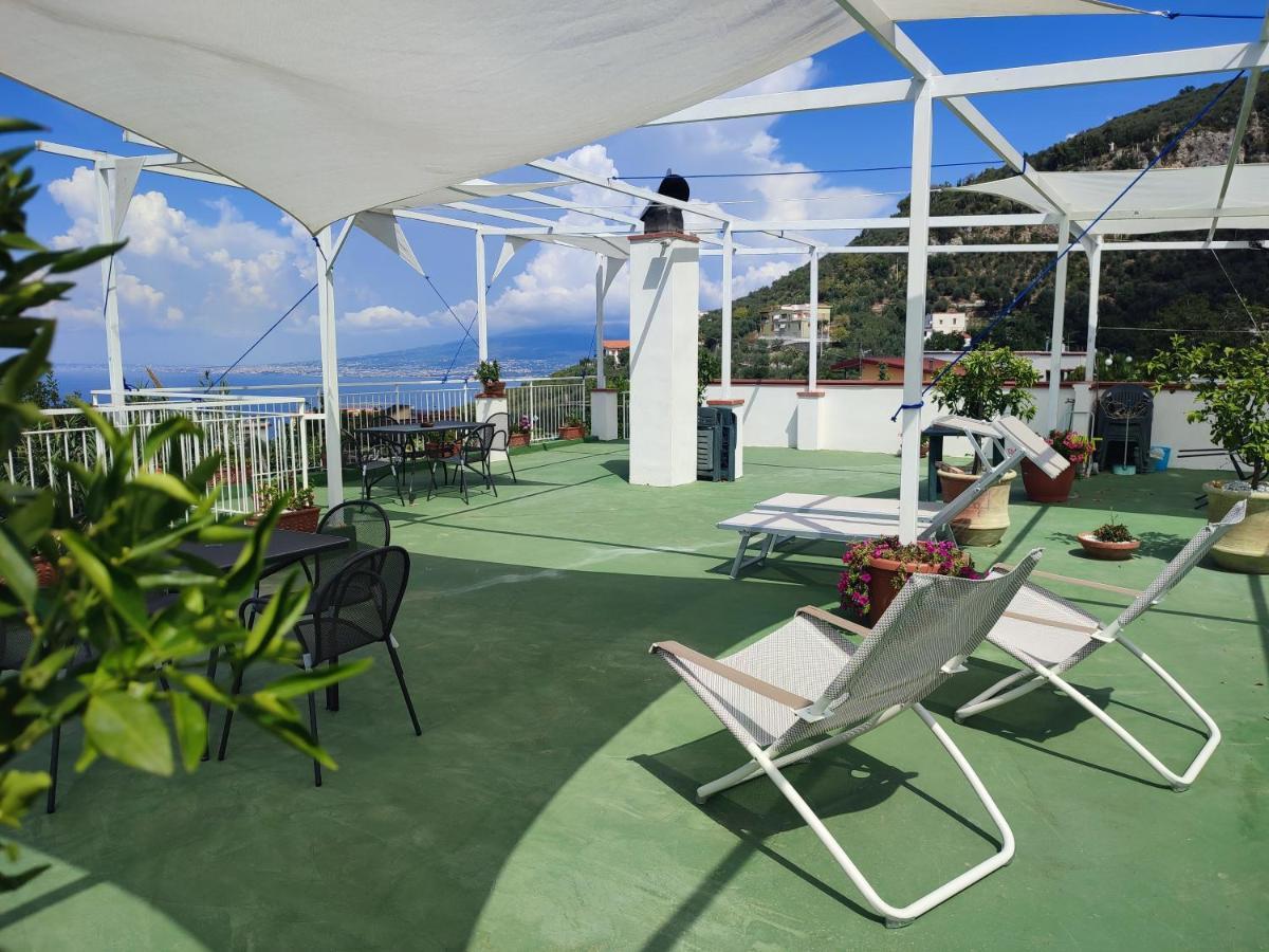 Olindo Apartment E Cristina Apartments Віко-Екуенсе Екстер'єр фото