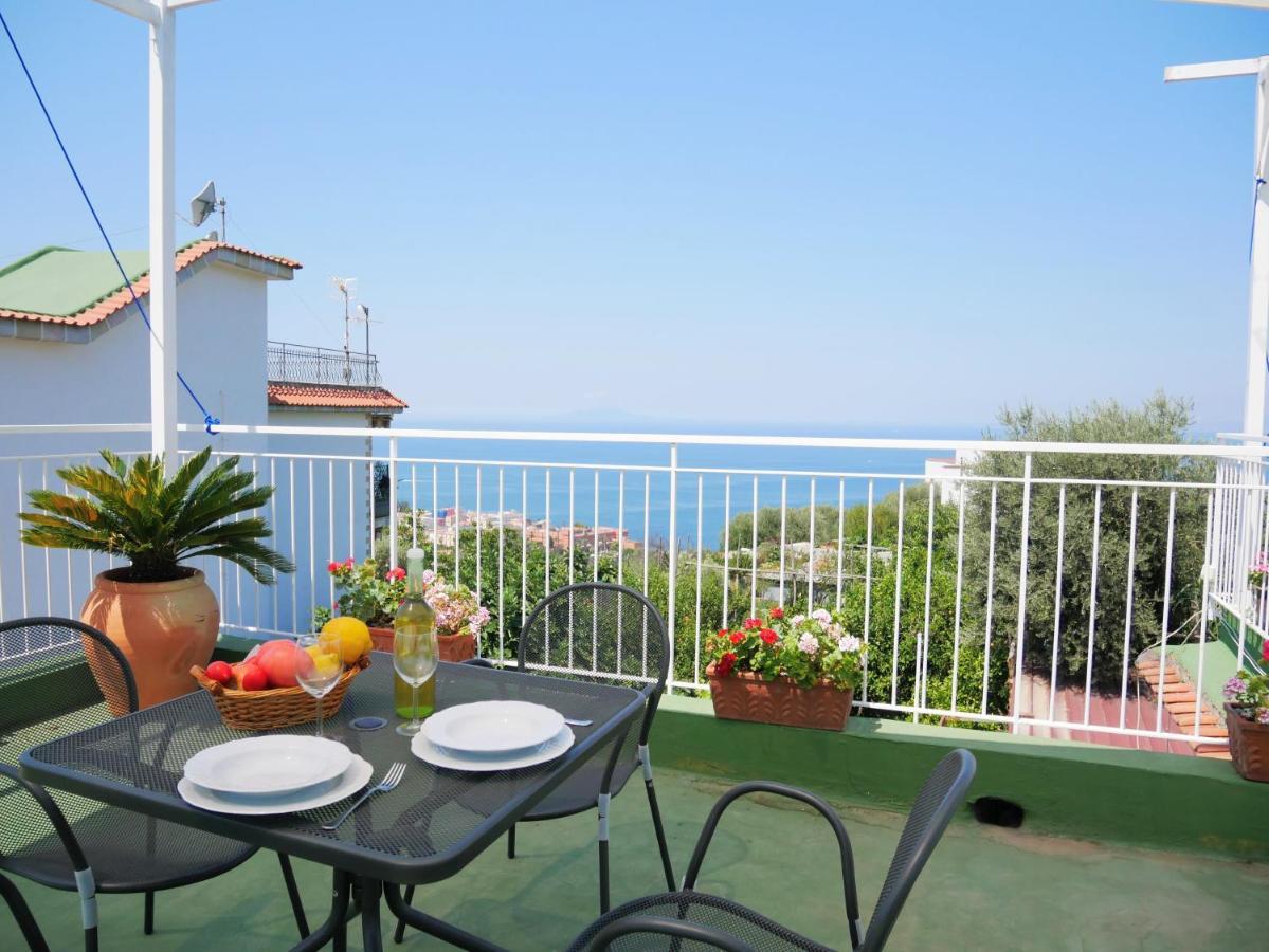 Olindo Apartment E Cristina Apartments Віко-Екуенсе Екстер'єр фото