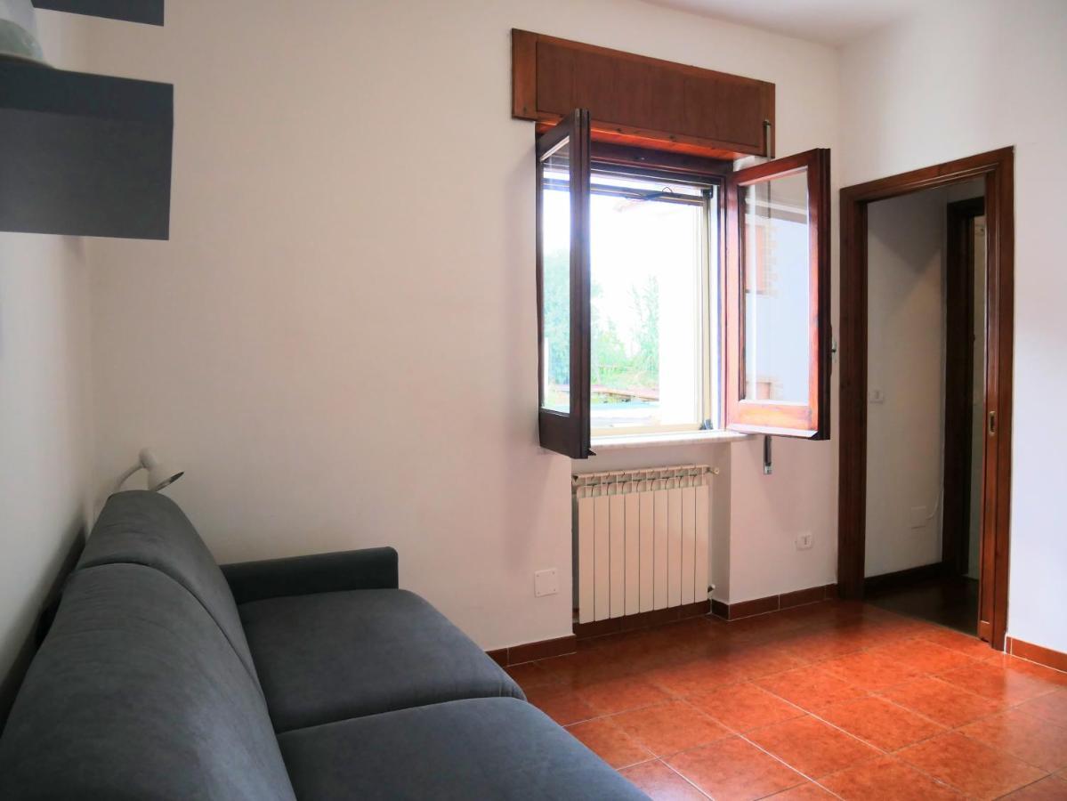 Olindo Apartment E Cristina Apartments Віко-Екуенсе Екстер'єр фото